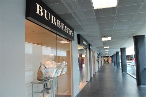 burberry outlet mendrisio